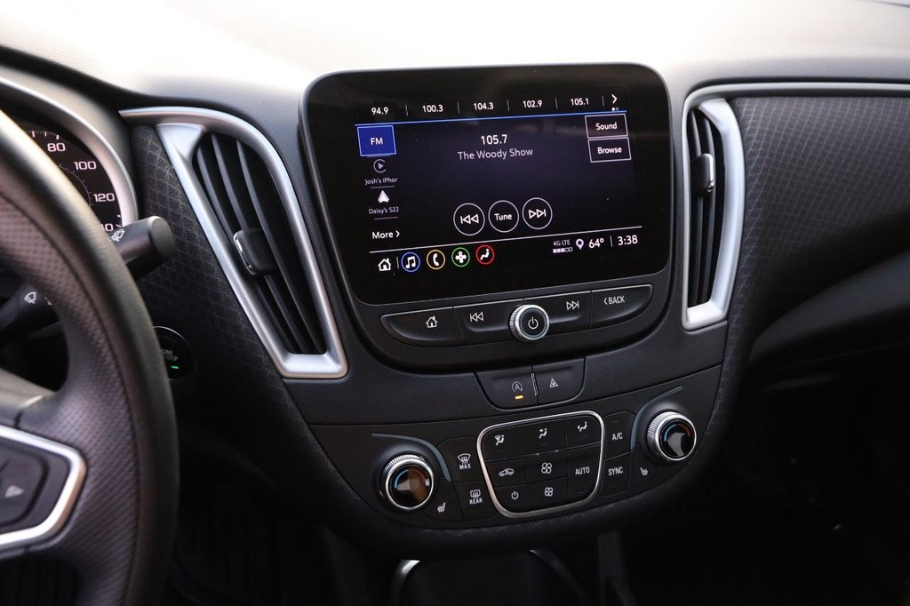 Chevrolet Malibu Vehicle Image 15