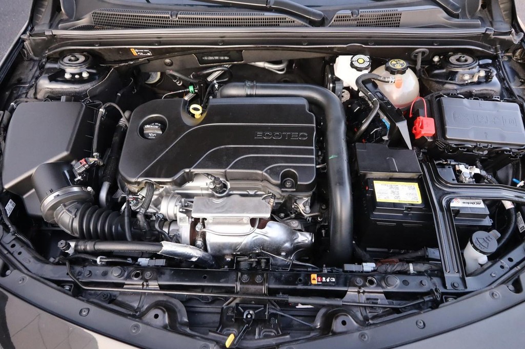 Chevrolet Malibu Vehicle Image 25