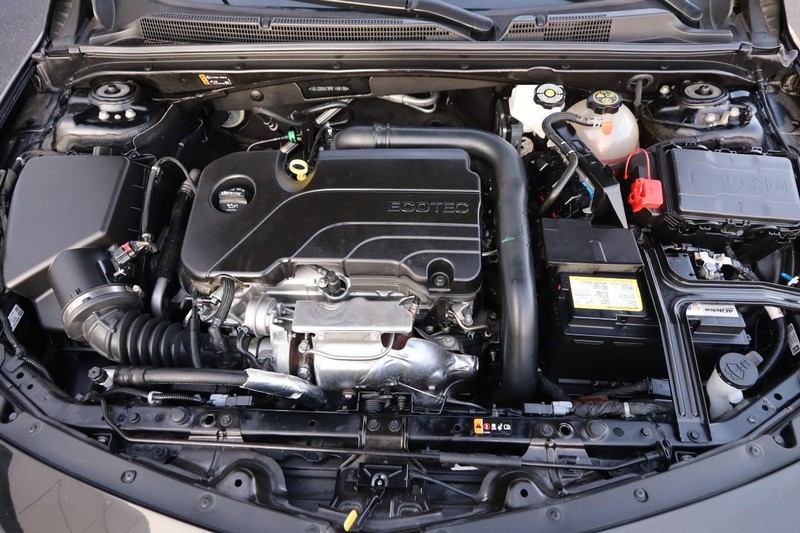 Chevrolet Malibu Vehicle Full-screen Gallery Image 25