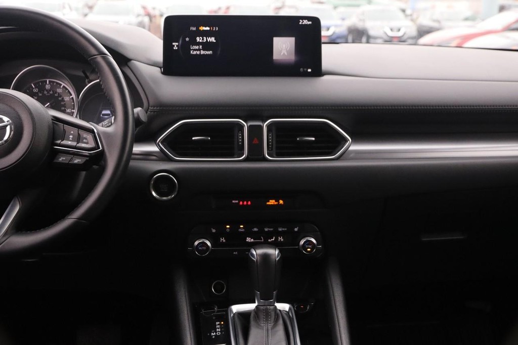 Mazda CX-5 Vehicle Full-screen Gallery Image 23