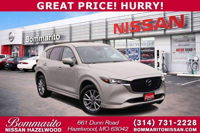 Mazda CX-5 Vehicle Full-screen Gallery Image 01