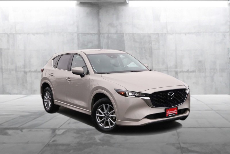 Mazda CX-5 Vehicle Full-screen Gallery Image 02