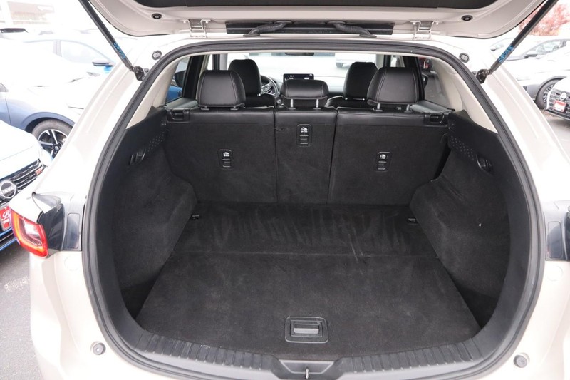 Mazda CX-5 Vehicle Full-screen Gallery Image 07