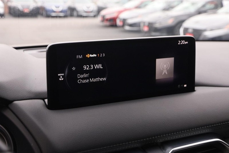 Mazda CX-5 Vehicle Full-screen Gallery Image 15