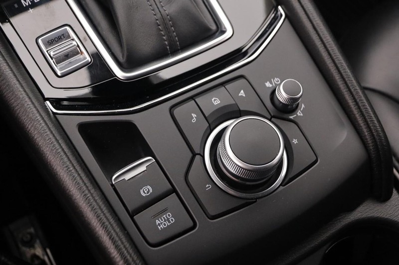 Mazda CX-5 Vehicle Full-screen Gallery Image 18