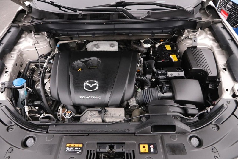 Mazda CX-5 Vehicle Full-screen Gallery Image 26