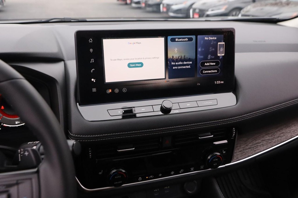 Nissan Rogue Vehicle Image 21