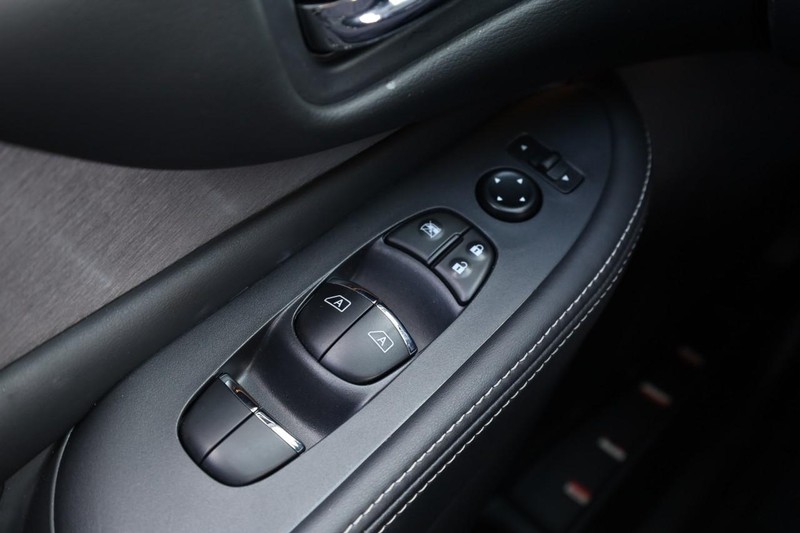 Nissan Murano Vehicle Image 20