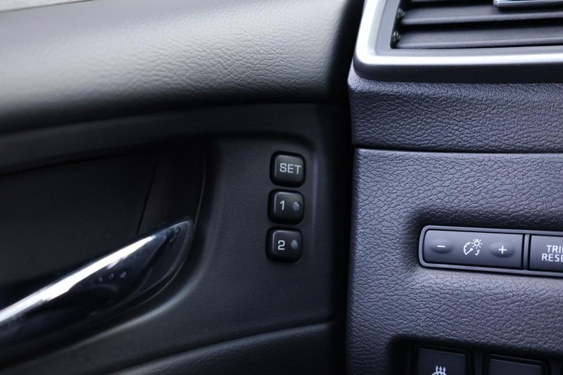 Nissan Murano Vehicle Image 21