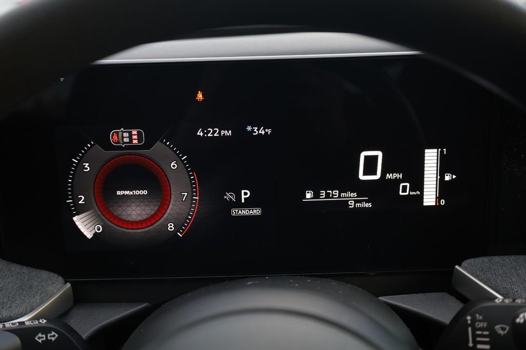 Nissan Kicks Vehicle Image 12