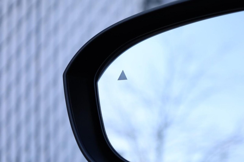 Nissan Rogue Vehicle Full-screen Gallery Image 19