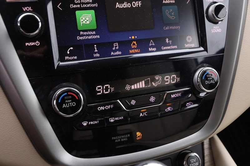 Nissan Murano Vehicle Image 19