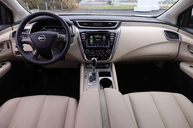 Nissan Murano Vehicle Image 22