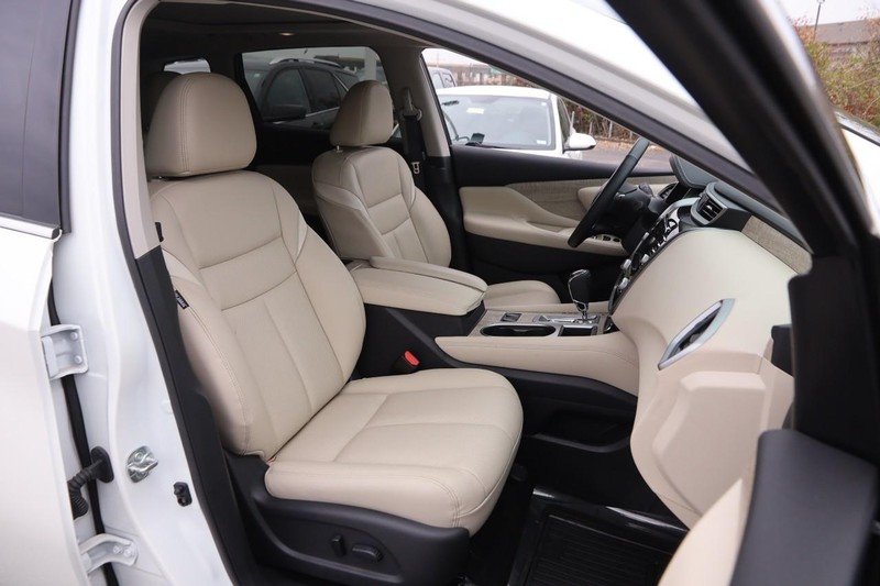 Nissan Murano Vehicle Image 27