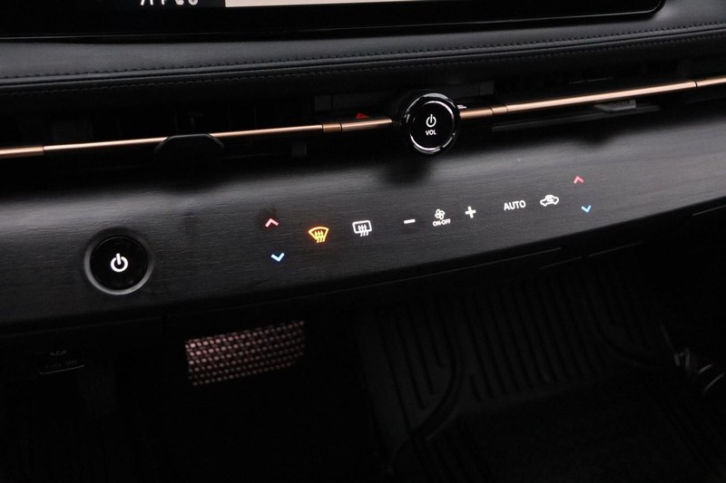 Nissan ARIYA Vehicle Image 17