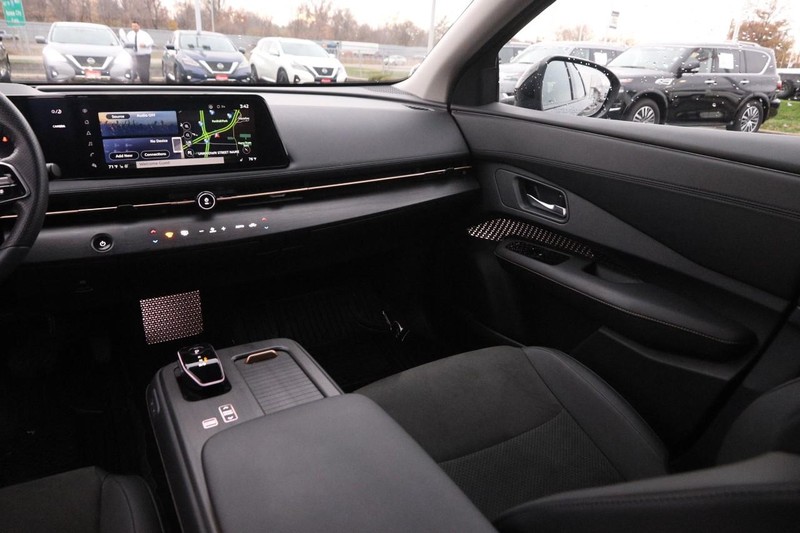 Nissan ARIYA Vehicle Image 24