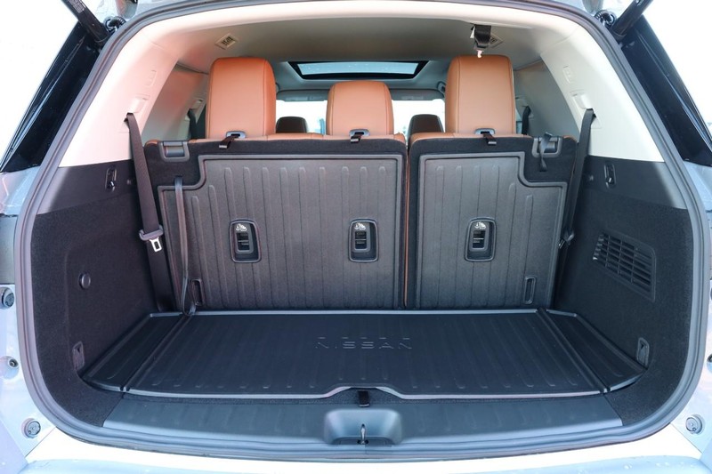 Nissan Pathfinder Vehicle Image 07