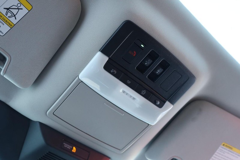 Nissan Pathfinder Vehicle Image 21