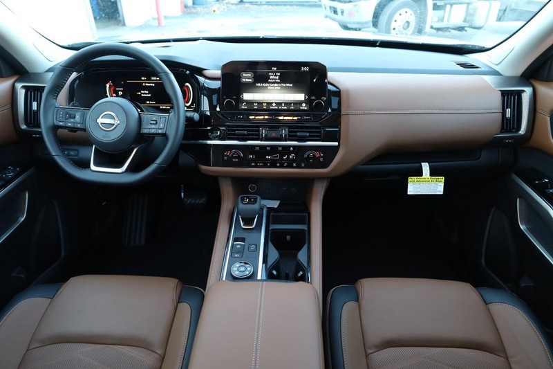 Nissan Pathfinder Vehicle Image 28