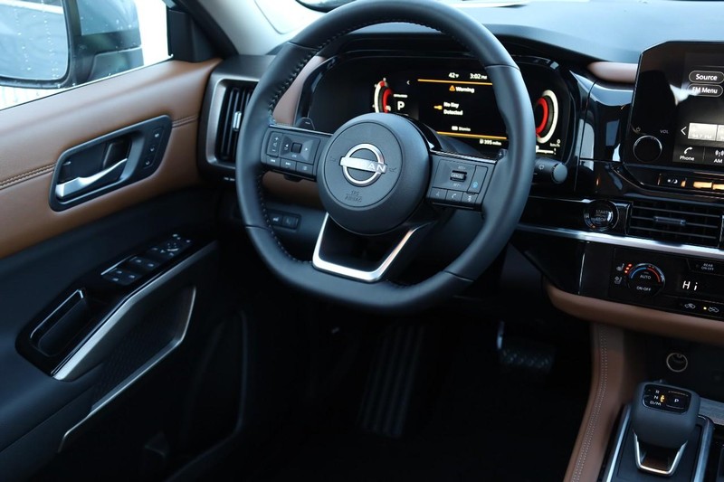 Nissan Pathfinder Vehicle Image 29