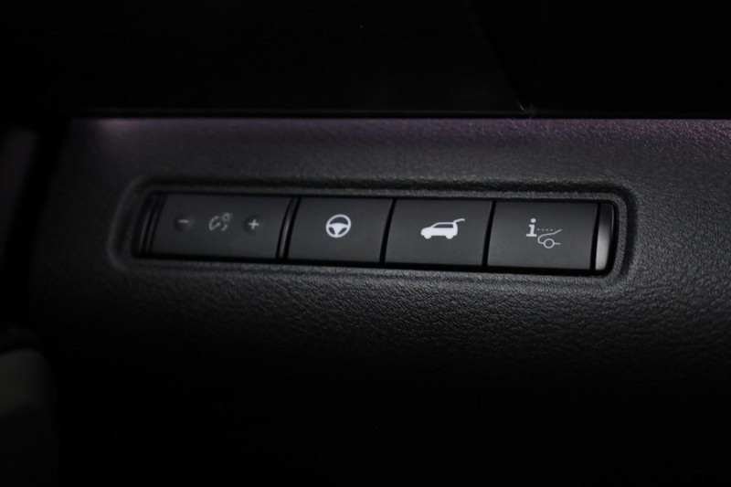 Nissan Pathfinder Vehicle Image 23