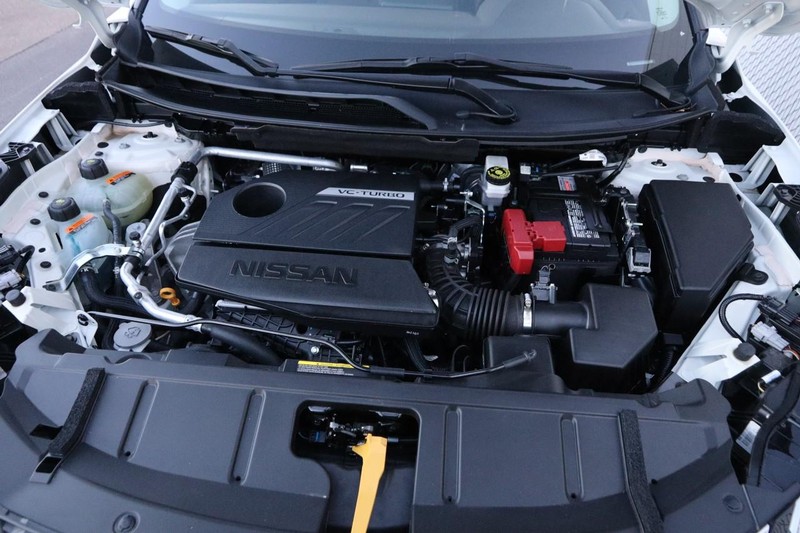 Nissan Rogue Vehicle Full-screen Gallery Image 26