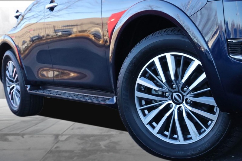 Nissan Armada Vehicle Image 03