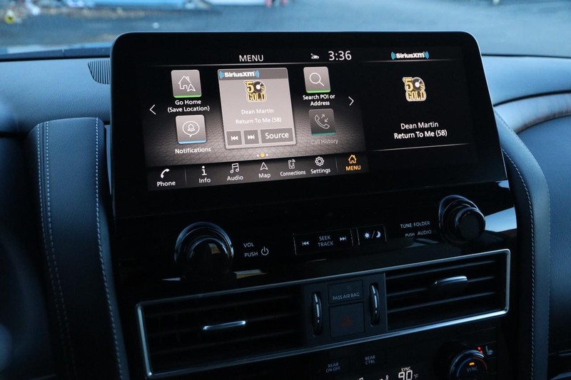 Nissan Armada Vehicle Image 19