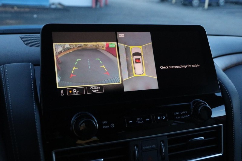 Nissan Armada Vehicle Image 20