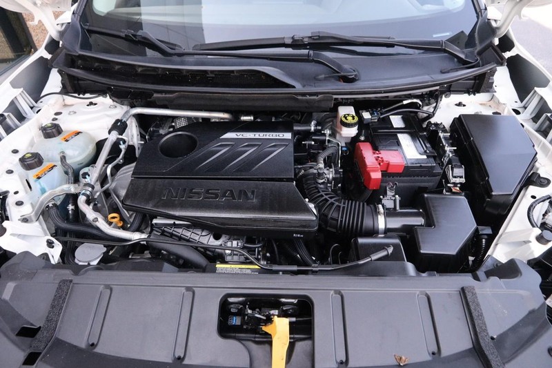 Nissan Rogue Vehicle Image 25
