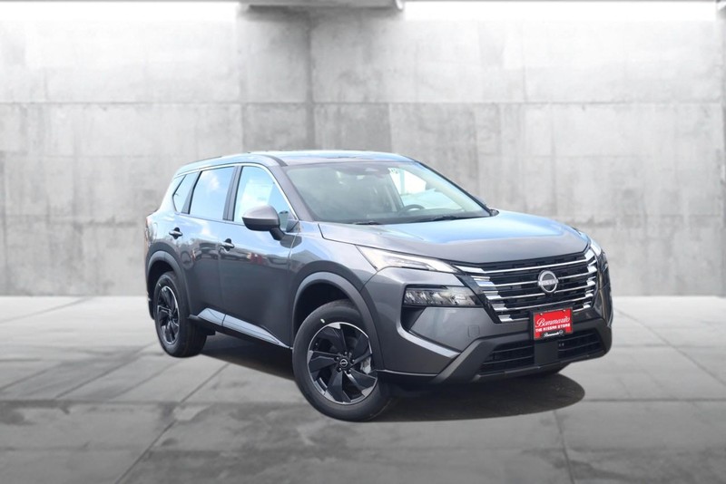 Nissan Rogue Vehicle Image 02