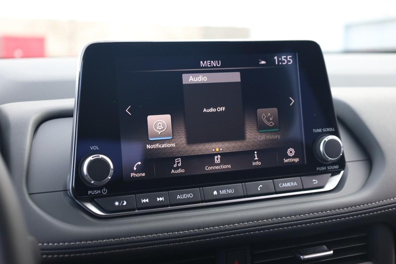 Nissan Rogue Vehicle Image 11