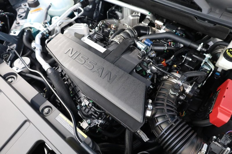 Nissan Rogue Vehicle Image 25