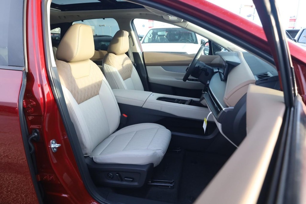 Nissan Murano Vehicle Full-screen Gallery Image 31