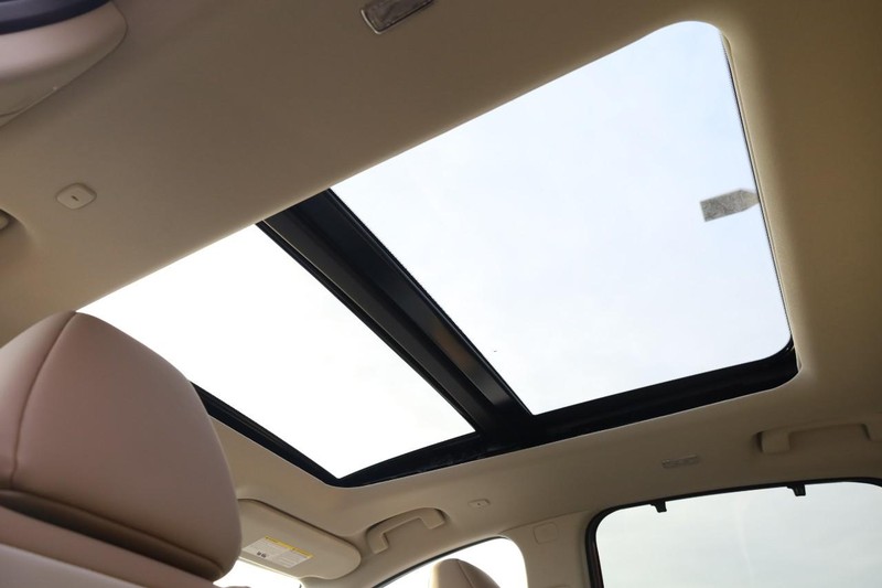 Nissan Murano Vehicle Image 10