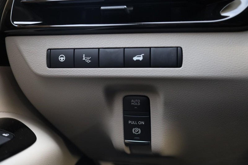 Nissan Murano Vehicle Image 23