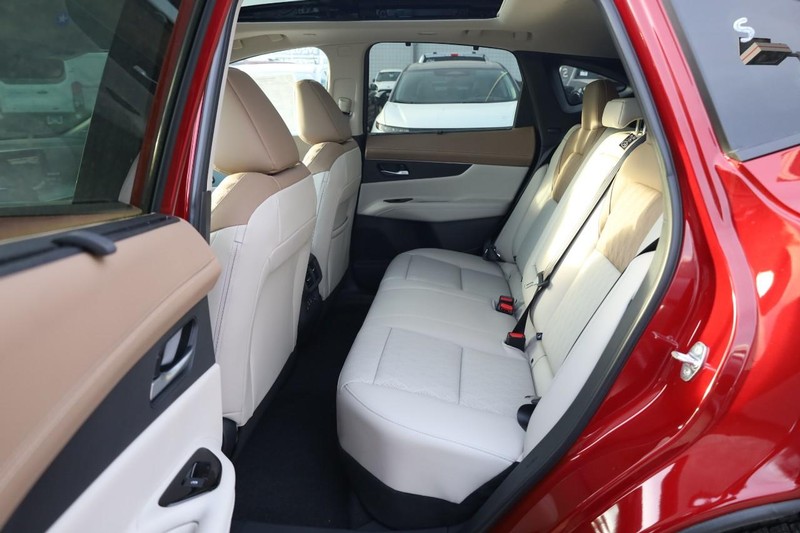 Nissan Murano Vehicle Image 26