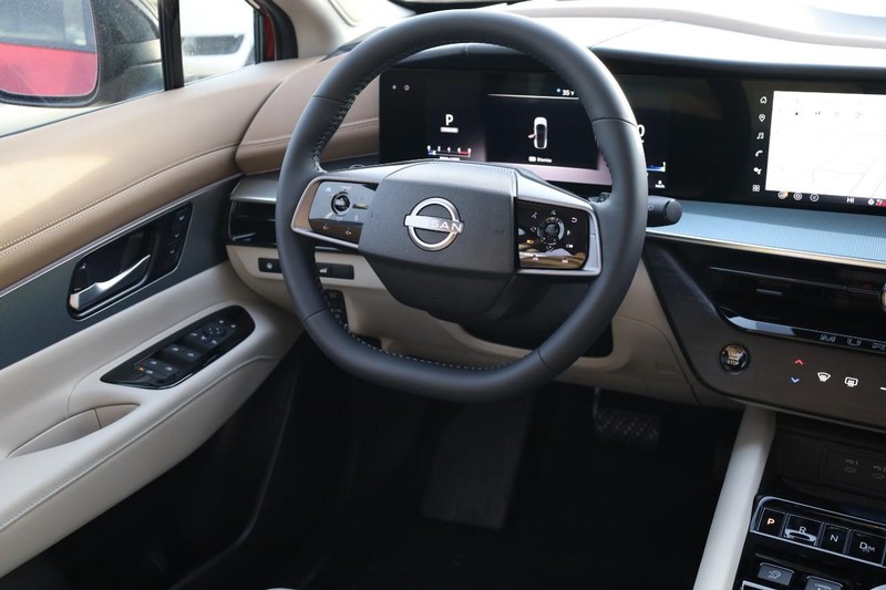 Nissan Murano Vehicle Image 30