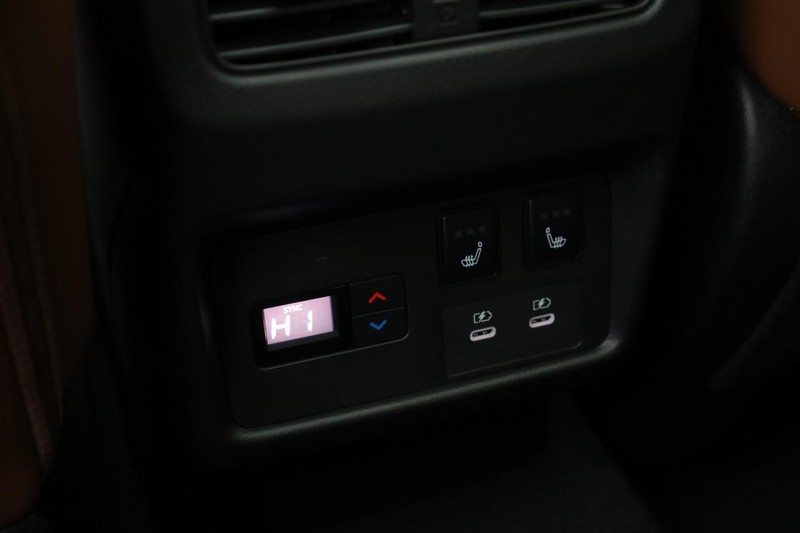 Nissan Rogue Vehicle Image 26