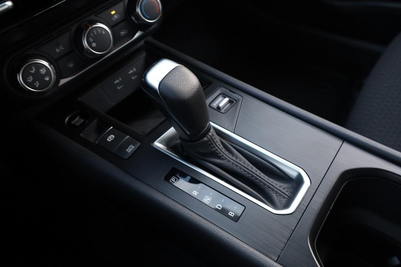 Nissan Kicks Vehicle Image 16