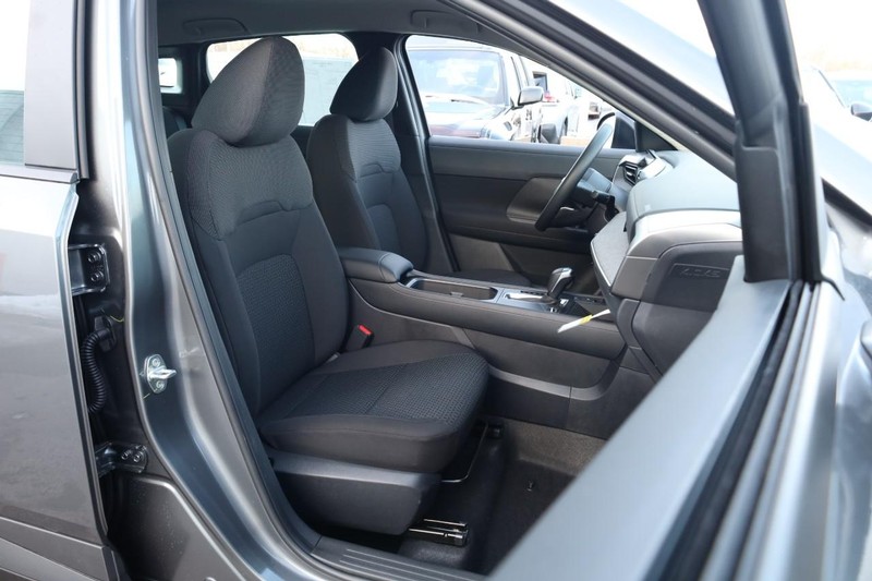 Nissan Kicks Vehicle Image 24