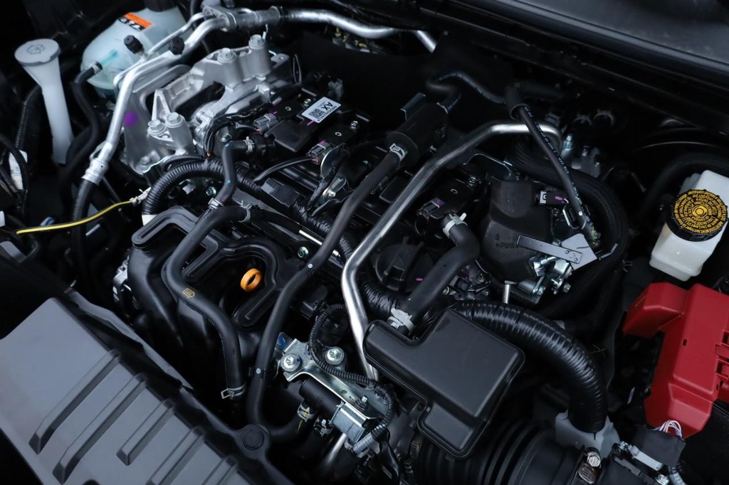 Nissan Kicks Vehicle Full-screen Gallery Image 25