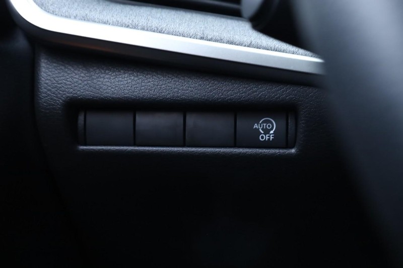 Nissan Kicks Vehicle Image 19