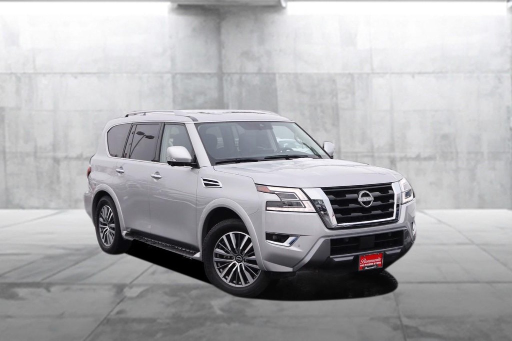 Nissan Armada Vehicle Full-screen Gallery Image 2