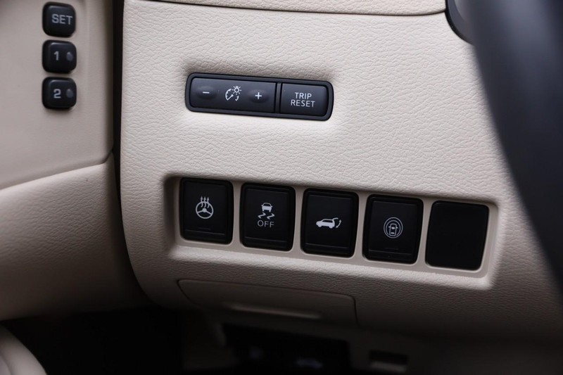 Nissan Murano Vehicle Image 21