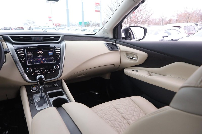 Nissan Murano Vehicle Image 26