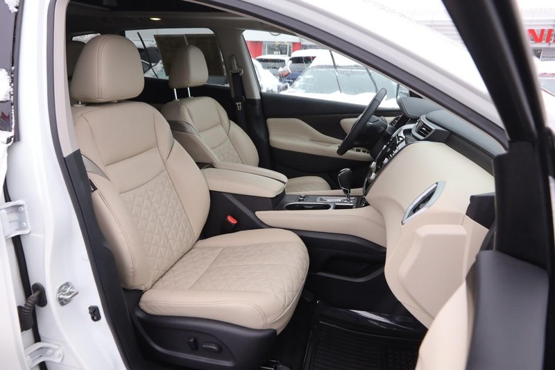 Nissan Murano Vehicle Image 27