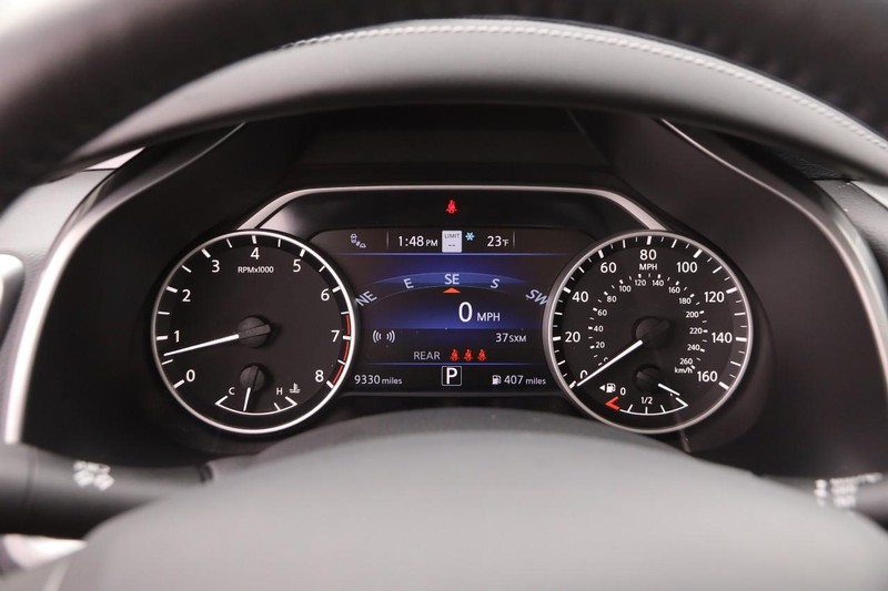 Nissan Murano Vehicle Image 15