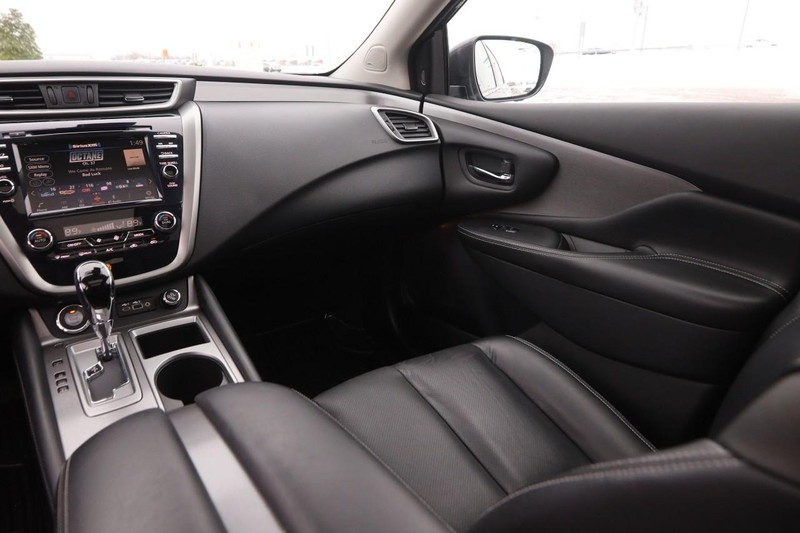 Nissan Murano Vehicle Image 26