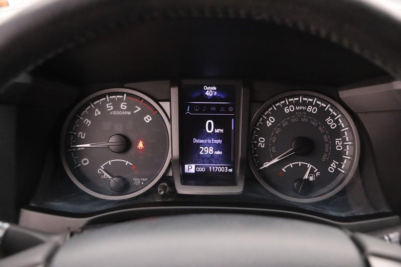 Toyota Tacoma Vehicle Image 12